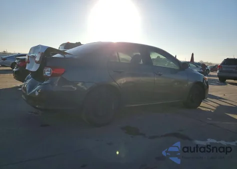 2011 Toyota Corolla Base z USA, uszkodzony, nr VIN JTDBU4EE3BJ107193